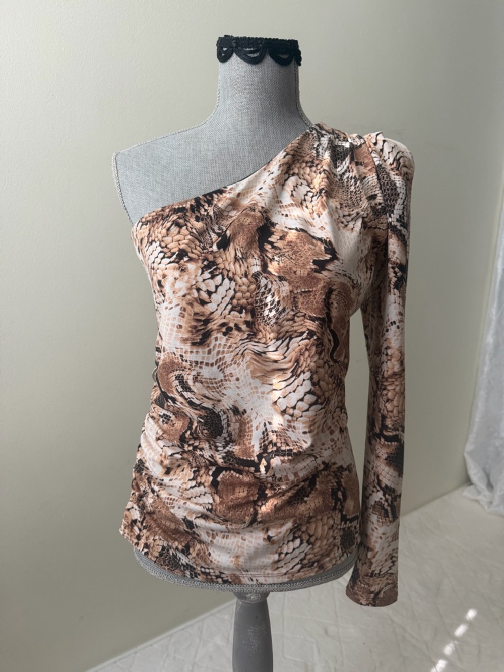 INC International Concepts One-Shoulder Snake Print Long Sleeve Top in Brown